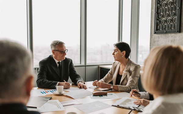 Przywództwo w erze transformacji: Jakie kompetencje będą kluczowe w 2026?